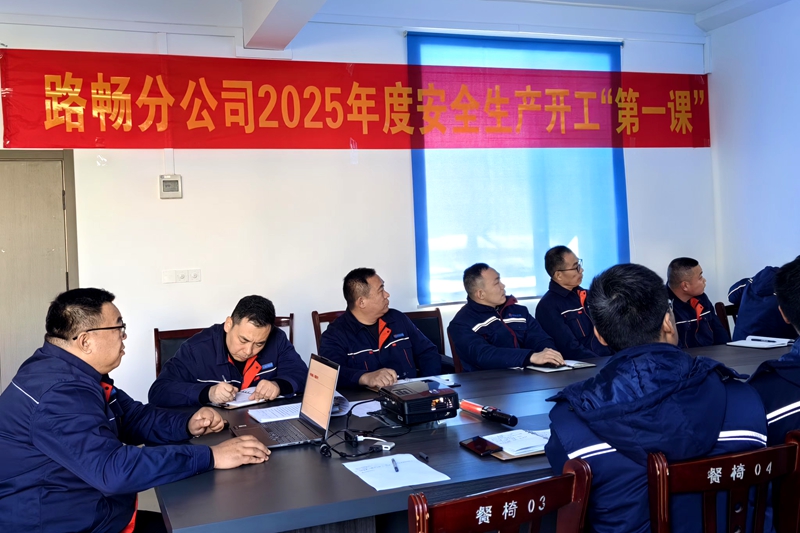 b887c16617a2f5763bead29bd112abb.jpg